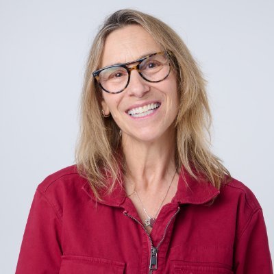 I am a Toronto-based writer of memoir, essays and social commentary. My work has been broadly published. WHITE is my debut novel. https://t.co/4knCk1abfK