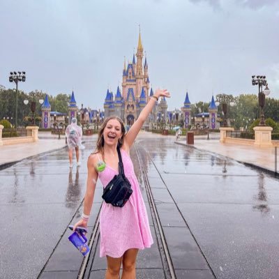 I'm Hannah, I'm From California Currently Schooling At Disney University, I Think If You Stick Around A Little Longer You'd Find Me Interesting😇😇 🇺🇸#Trump