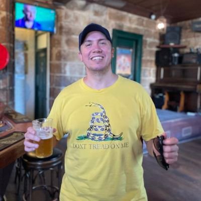Freedom above all else | Libertarian | Functional Programmer | Linux Fundamentalist Since 1998 | Movies & TV Geek | Advocating for open systems and open minds