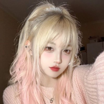 xo_ox__zia's profile picture. 