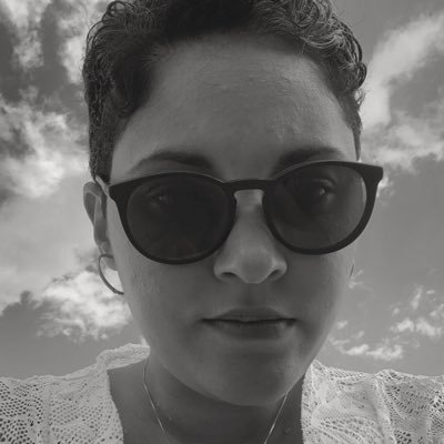 StehSEP's profile picture. Designer, nordestina, umbandista y revoltada • Gracias a dios nací en latinoamerica #AvantiPalestra