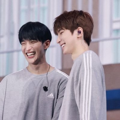 98z | bucin account mostly for svt jikseonz #원우 #도겸 ღ'ᴗ'ღ
⑰ slip into the diamond life 💎