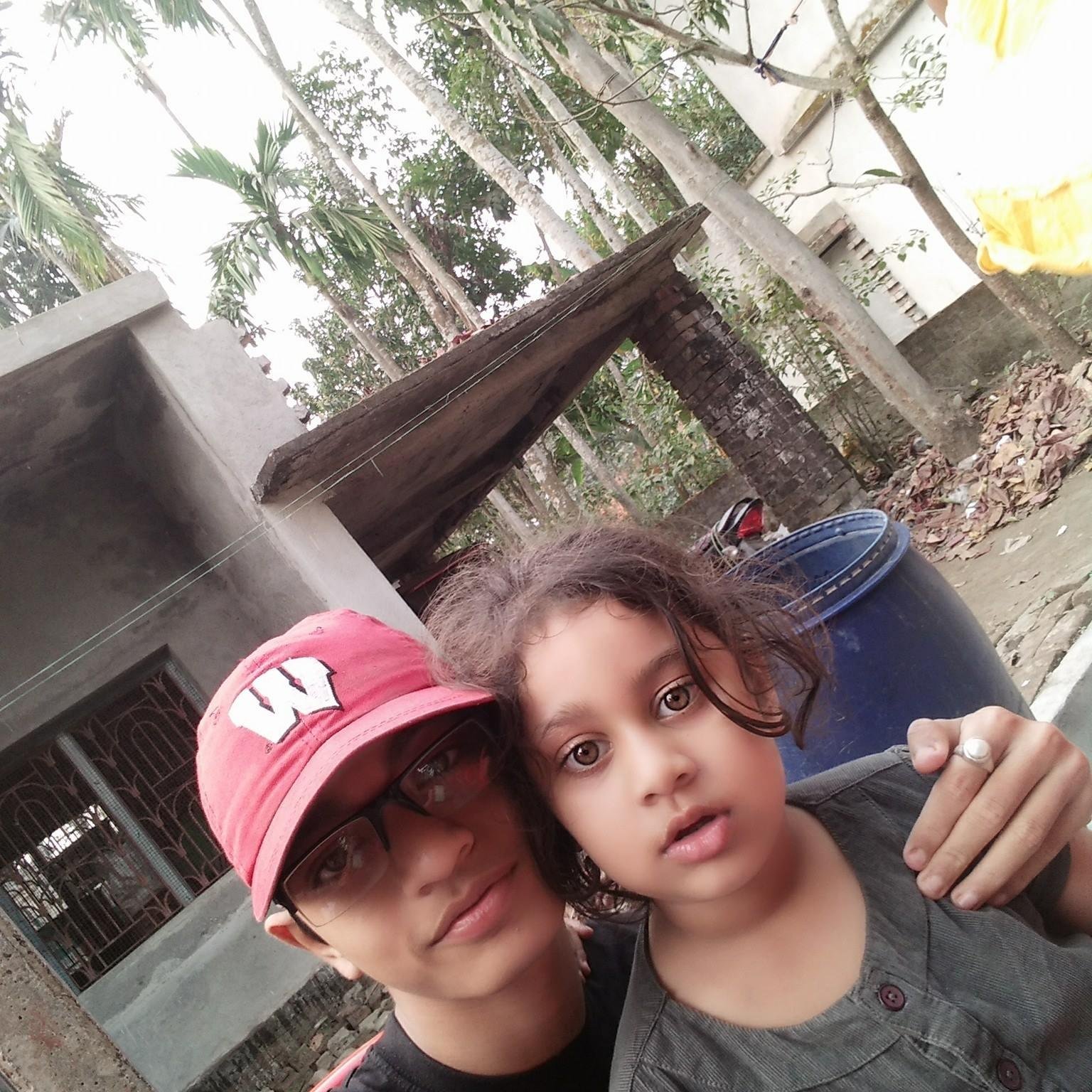 oscaruq95469's profile picture. Everyone says that I look smiling and easy to get along with, but if you try to interrupt my study, your legs will be broken.