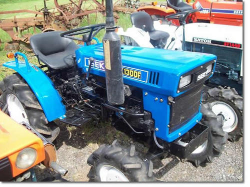 JJ Cook Farm Machinery is a family run business that has been involved in Agriculture for generations.
Specialising in compact tractor and mini diggers, sales