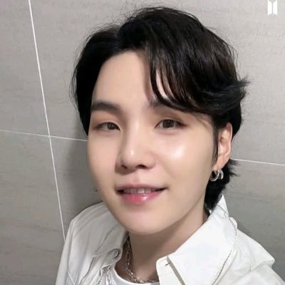 Official📃 page Musical🎙️ 안녕하세요 팬분들 SUGA Official(BTS💜)행복은 자유다 http://bts.bighitofficial/
