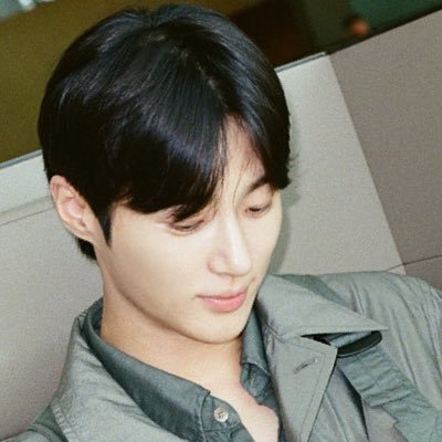 현실 오지게 힘들지만 그럼에도𝑩𝒚𝒆𝒐𝒏 𝑾𝒐𝒐 𝑺𝒆𝒐𝒌 -📮 💙스핀 -https://t.co/YFPmTNUA7r #변우석 #우체통 #Byeonwooseok #ビョンウソク
