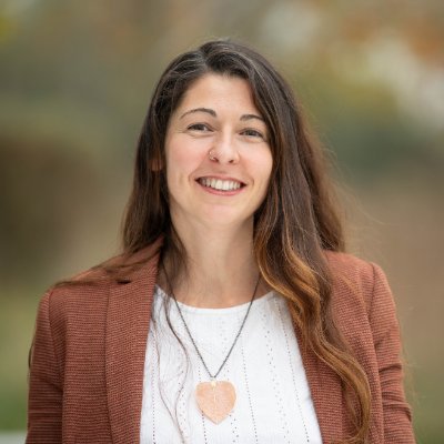 paula_infinite's profile picture. (BSc MSc MA) Devon 🏴󠁧󠁢󠁥󠁮󠁧󠁿
📊 Geek 🚀 UXer & Web designer 💻✨
🚐 Digital Nomad 🧘🏻‍♀️ Buddhist 🤸🏻‍♀️ Yogi