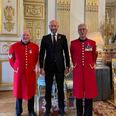 Formerly Deputy 🇬🇧 Ambassador to 🇫🇷. Recovering international lawyer📚. Optimist 🌳