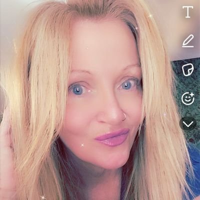 michell15070648's profile picture. 