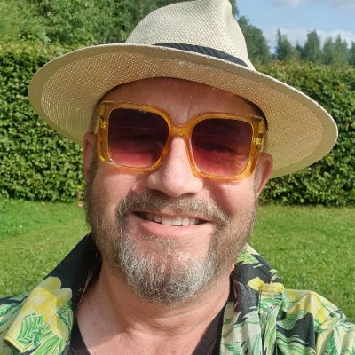 gunnarlangemark's profile picture. Jeg er pennemager, forfatter, mentor, redaktør og ghostwriter.  Har et par bøger bag mig og vil gerne færdiggøre flere. Men lige nu udvikler jeg pennene.