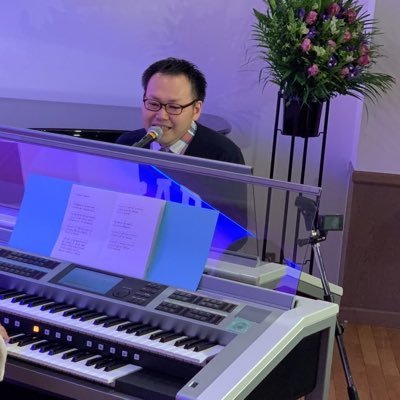 2021/02〜バイオリンスタート 大人からでも音楽は楽しめる👍2019〜エレクトーンスタート2025年復活予定☺バイオリン♫エレクトーン♫ウクレレ♫エレフエ♫大人から音楽を始めてダメな理由なんて無いねん🎵少しずつ弾ける曲が増えると楽しい♫ LIVE企画も少々♫