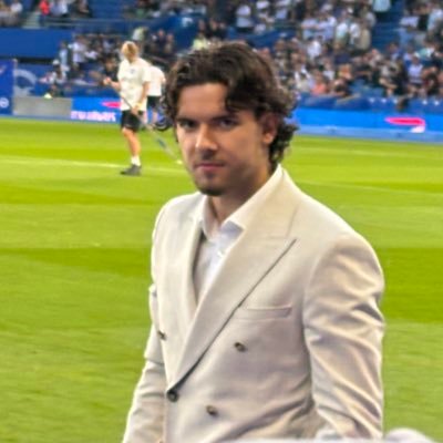 Albion STH and Brajan Gruda enjoyer. To keep up with the latest Brighton news follow. @AlbionBriefing