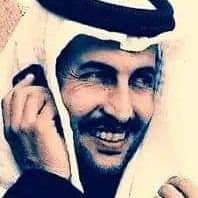(الشاعر شارع بالفكرة
والشارع شاعر بالناس)
المركز الأول جائزة البردة العالمية للشعرالنبطي دبي عام 2014
شاعر المليون نسخة 3
صحفي سابق بعدة صحف ورقية و الكترونية
