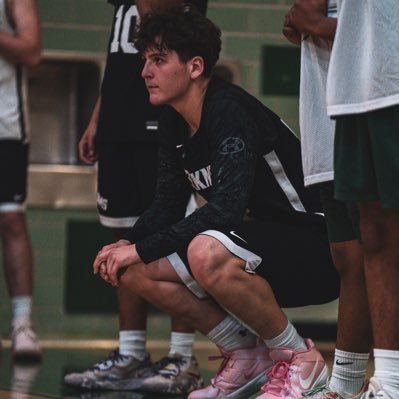 2027 Richardson Berkner 6'5 “205 Ibs PF/C #24 | Instagram: dtx.hickey