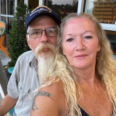 Happily Married Conservative, NO DM’s really means NO DM’s U.S. Navy Veteran USS SARATOGA (CV-60) #PureBlood #MAGA Proud Father of a US Army soldier