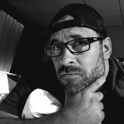 wekros's profile picture. 