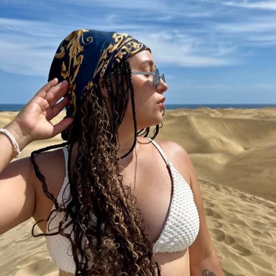 nela_c19's profile picture. 