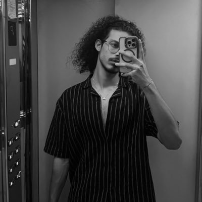 DadashSwgng's profile picture. 