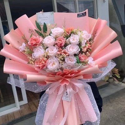 AliceIsua56701's profile picture. 