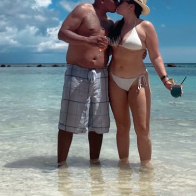 captainhookxoxx's profile picture. Husband to @bubblesxoxx #nsfw