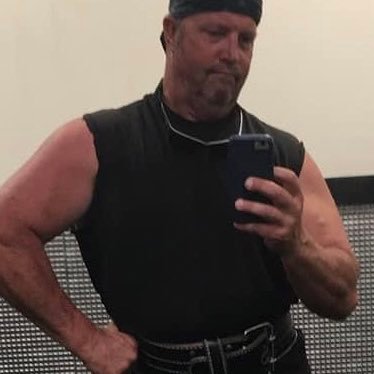 pucksterdmb's profile picture. 