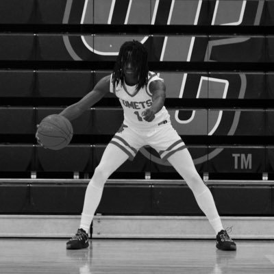 5ā11 guard Charles city high school Charles city high school basketball football wr/cb gmail wardvictor36@gmail.com number 641-426-6729 4.2 40 yard laser time