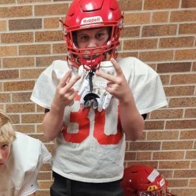 Class of 29 football RB/LB | romans 8:31 | romans 8:18 | 5’5 150lbs | squat 295