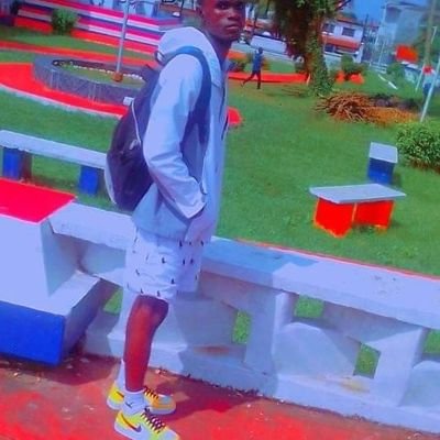 I am Nimely Samuel Pyne from Liberia a content creator 📽️🎬📸
