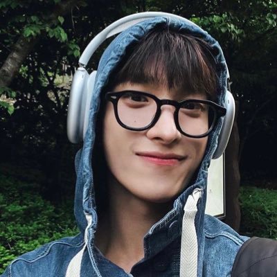 svt_dk1802's profile picture. 