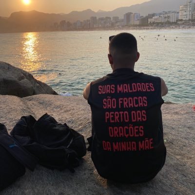 Iluminado 🤴🏻 🏄 Filho rebelde tipo um anjo expulso do céu💥
