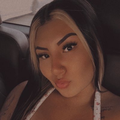 jxyavery's profile picture. 11:11 🕊️💙