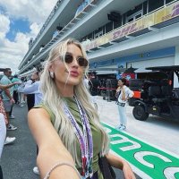 Ingrid (@ingridcomentaa_) 's Twitter Profile