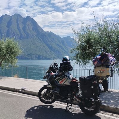 Respect and be grateful! sharing with you, motorcycles, landscapes and roads🤜🤛 mantén las ruedas girando!
