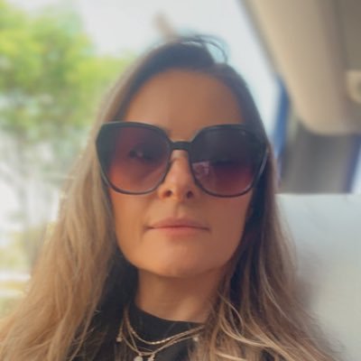 LucyDario's profile picture. Tudo o que é bom dura o tempo exato para que se torne inesquecível!!