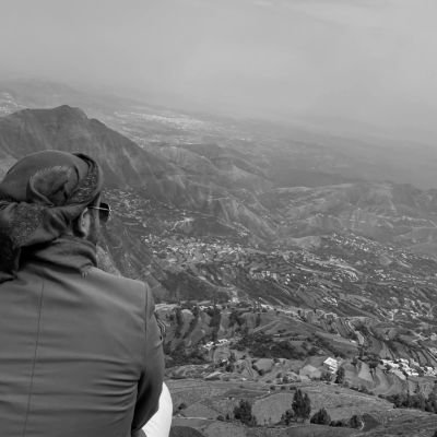 kh_4s9's profile picture. رحال في متاهات الوعي، متأمل في صخب الوجود