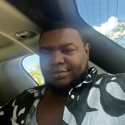 Rob_Mack129's profile picture. IG: robmac1293