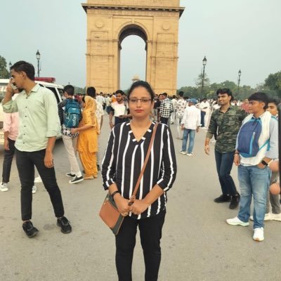 Politics || News || Reality check || Indian || ज़िद्दी, बिगड़ैल, उद्दंड, और आवारा हूं मै.. मै वो लड़की नहीं जिसे समाज मैन्युफैक्चर करता है..