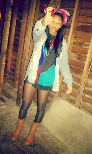 #THUGLIFEBITCH
Im a girl with a future and a past, real pretty face, so I dont need a fat ass!lmao
DONT trust NOone with a private part!