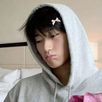 Depri_Alkohiker's profile picture. 東施效颦
才疏學淺