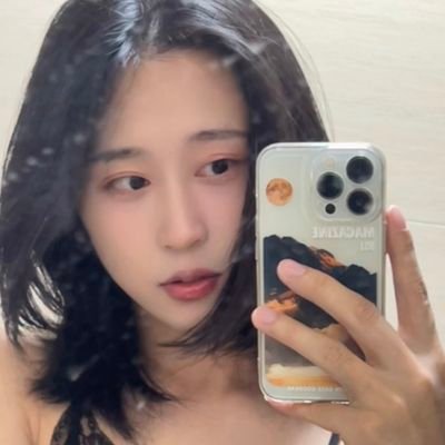 xzpq563365's profile picture. 门槛300不带口令的私信直接拉黑