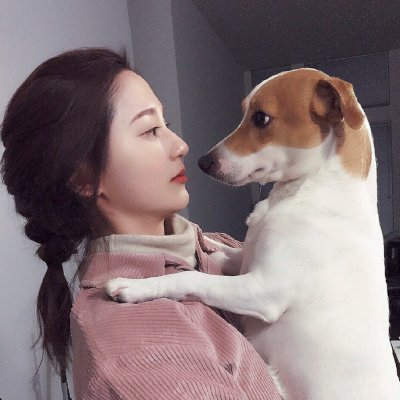 khlooooof's profile picture. 