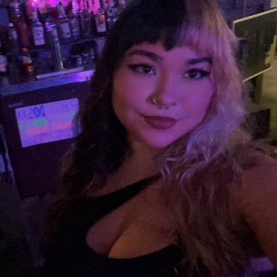 cherrybombre's profile picture. 