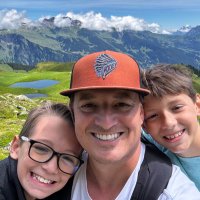 Robert Hefner V (@roberthefnerv) 's Twitter Profile