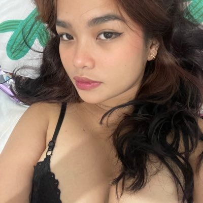 babemoureen's profile picture. leave me the fuck alone