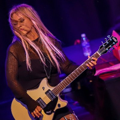Filmmaker. Founder/Manager/Guitarist of 'Whole Lotta Rosies'. ❤️Happy LA Girl! #WholeLottaRosies #TheRosies #AC/DC #ACDC #Musician