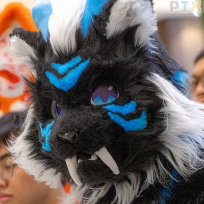 asd4100101's profile picture. 來自台灣🇹🇼。  興趣是攝影          未來會是亞雷和墨言輪流代言出現