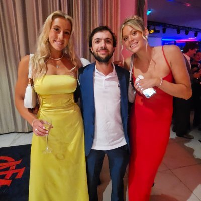 🔴⚪⚫Admin of Scoops
Former Name- AFL Information,Trade Rumours & Results.
Current Kick it to Scoops & The Scoops AFLW Show host. WWE fan.