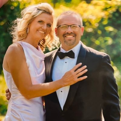 Father of 4 wonderful children, husband of 30 plus years to my college sweetheart, child of the King. Conservative values, Prov. 3:5-6, 🚫DM