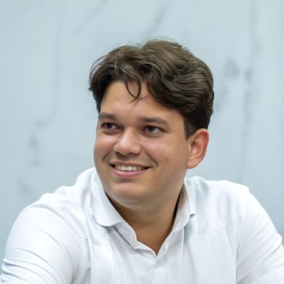 Lic. en Ciencias Sociales | Magíster en Historia Dominicana | Máster en Comunicación Política | Autor de varios libros 📚✍️🇩🇴