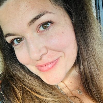 Artsy thinker and mom of 2 type. Secular Humanist. Teacher. Of love, truth, and nature. Science enthusiast. Good humored mocktail.